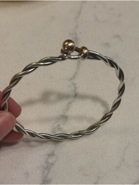 Eden Hand Arts-Dennis,MA

Two-Tone Twisted Cable Bangle Bracelet - Gold & Silver